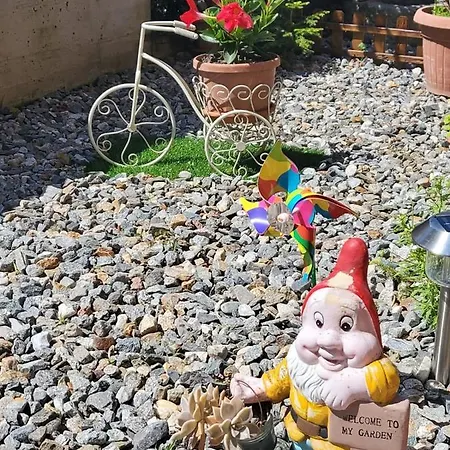A Due Passi Dal Feriehus Colico