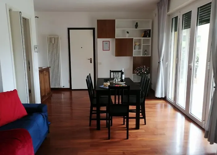 A Due Passi Dal *